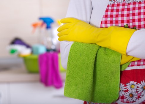 Organized bedroom and dust-free surfaces in a clean home