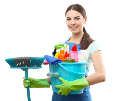 Local office cleaners working in a Cleaninghouse commercial building